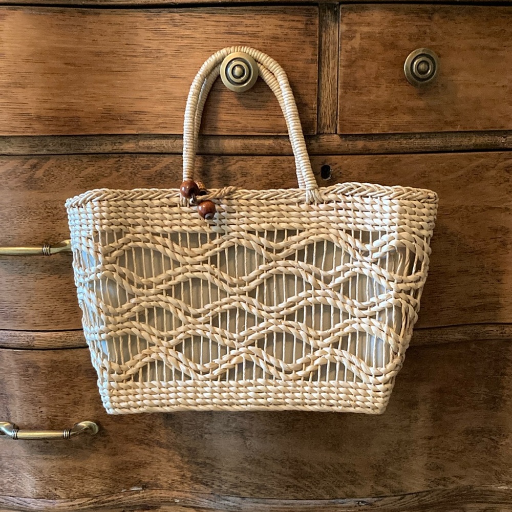 Elegant Tan Woven Tote Bag